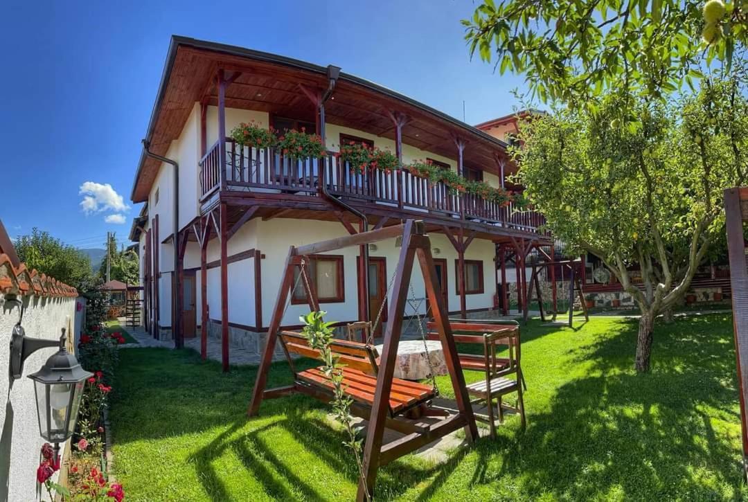 Medi Guest House Sapareva Banya ภายนอก รูปภาพ